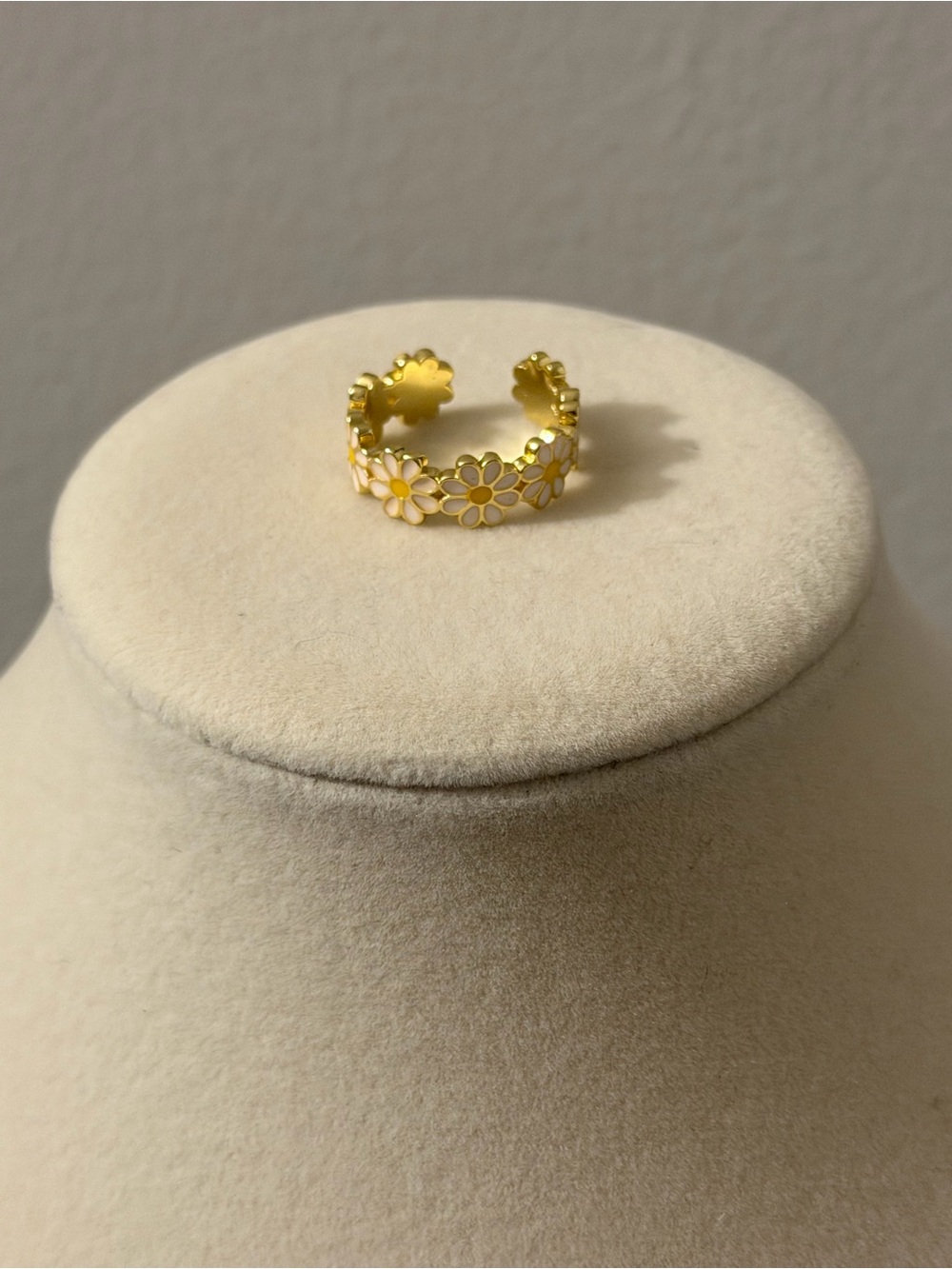 Nox jewel daisy ring